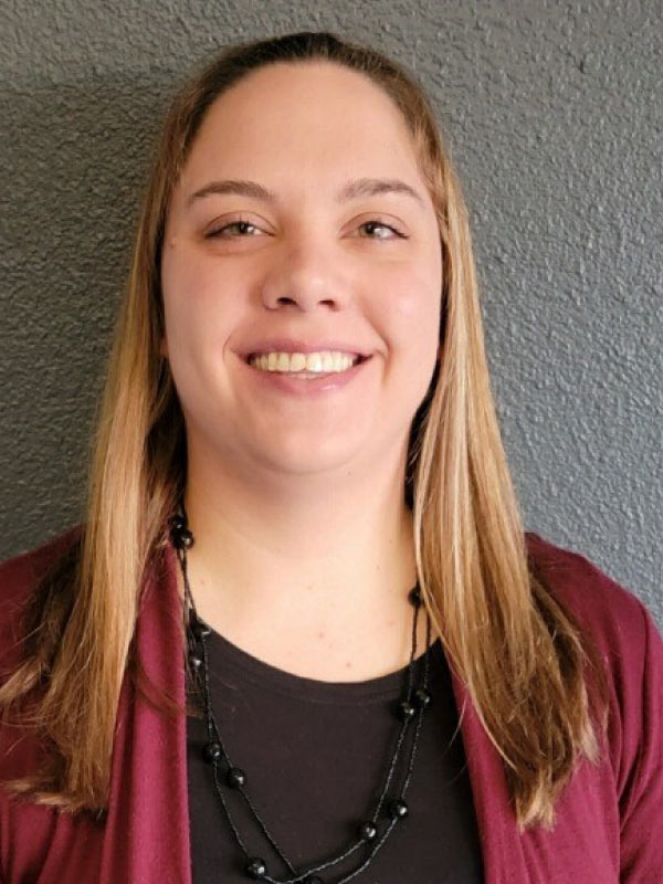 Andrea Graves headshot